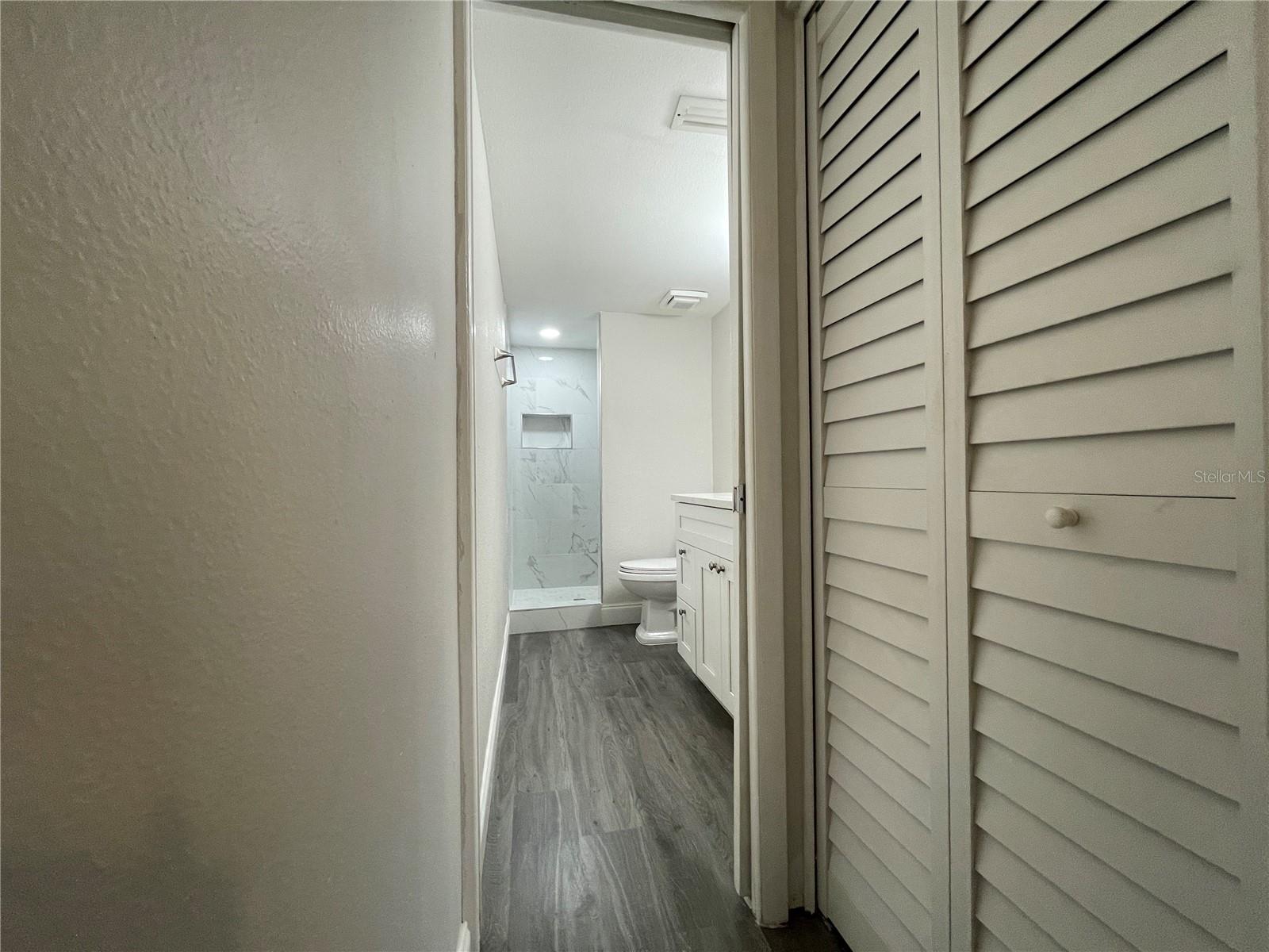 Image 32 of 47 For 211 Pine Court 211