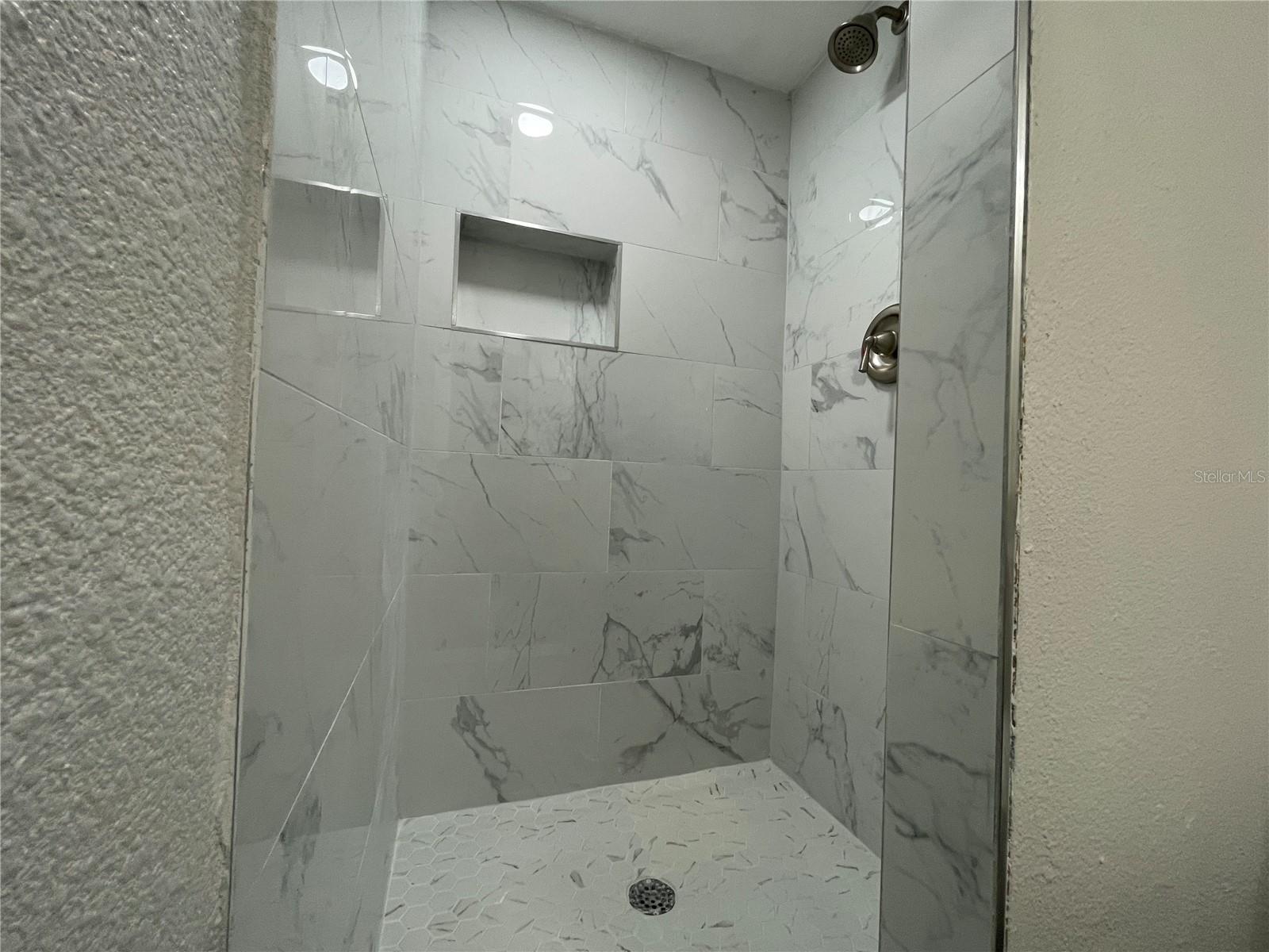 Image 35 of 47 For 211 Pine Court 211
