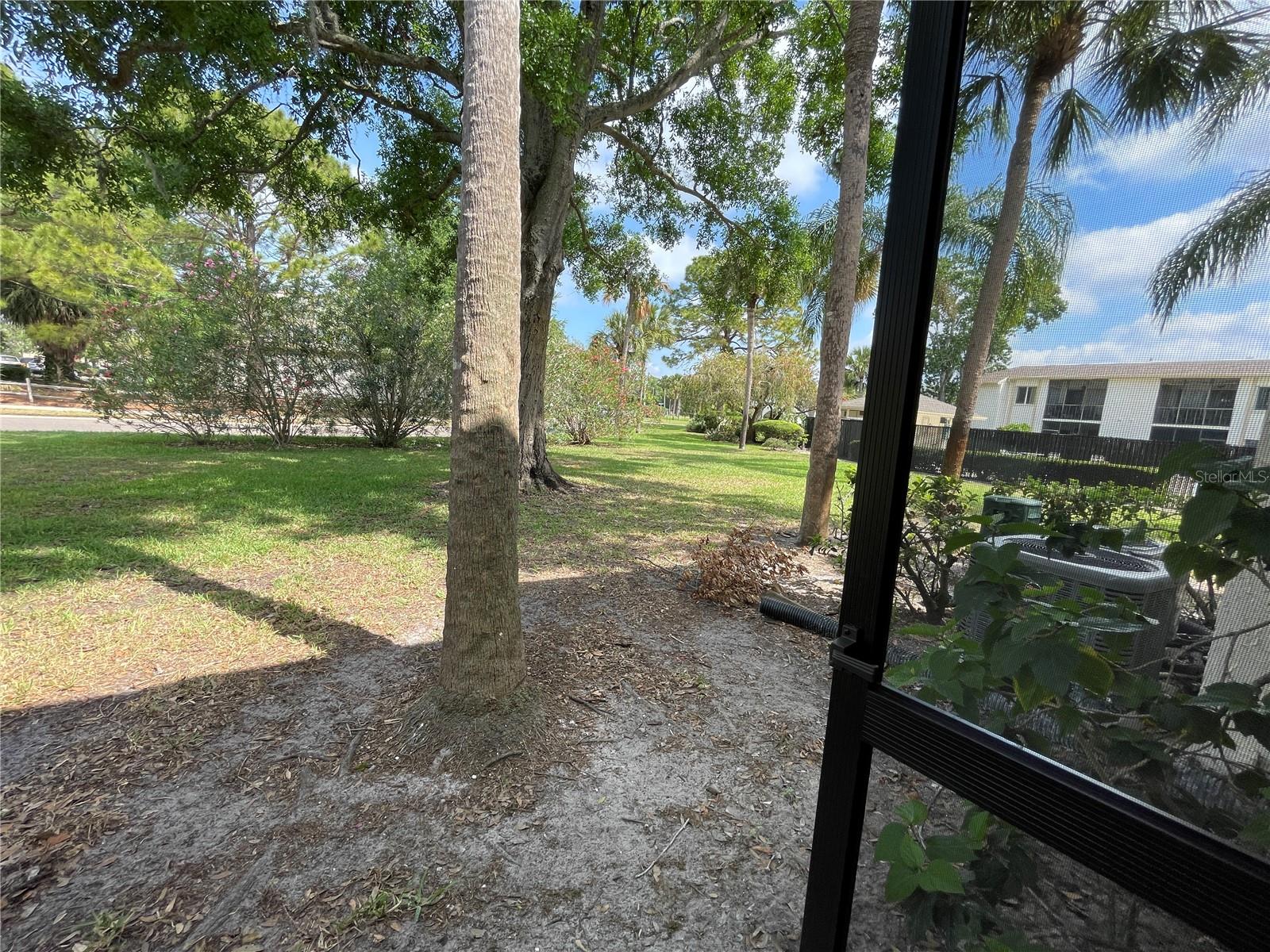 Image 43 of 47 For 211 Pine Court 211
