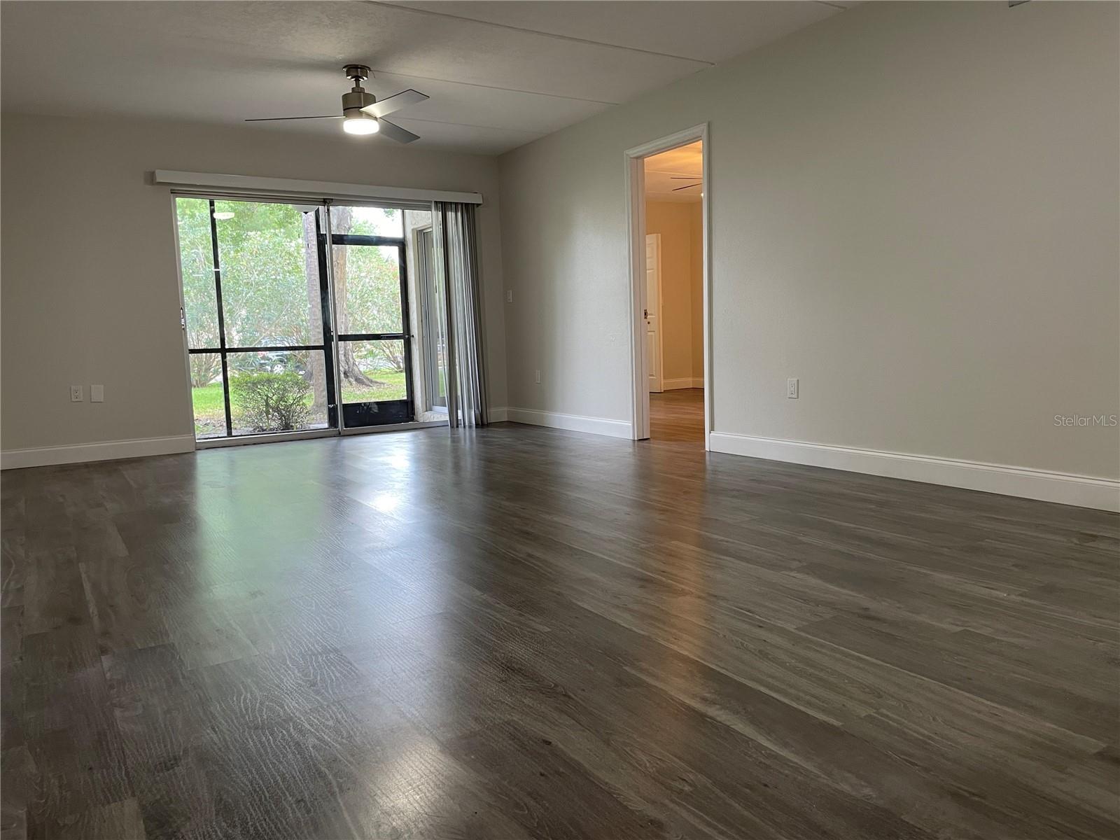 Image 5 of 47 For 211 Pine Court 211
