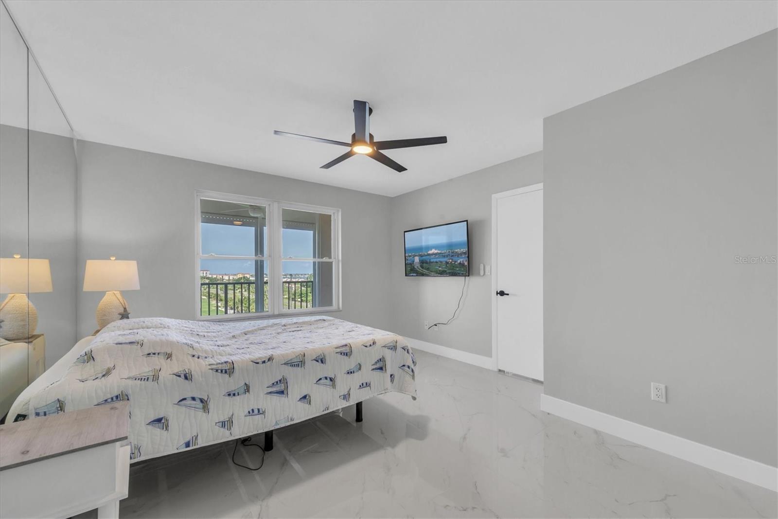 Image 15 of 61 For 5220 Brittany Drive S 1008