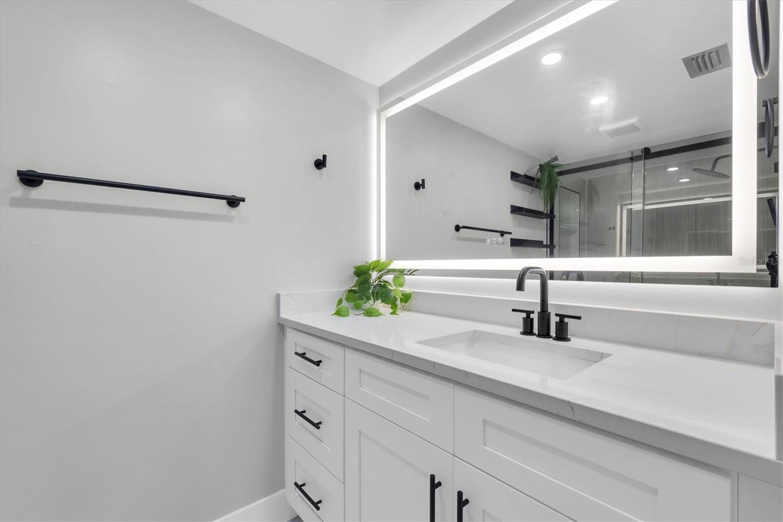 Image 19 of 61 For 5220 Brittany Drive S 1008