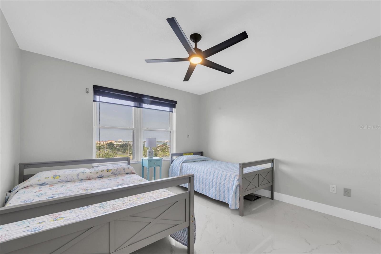 Image 20 of 61 For 5220 Brittany Drive S 1008