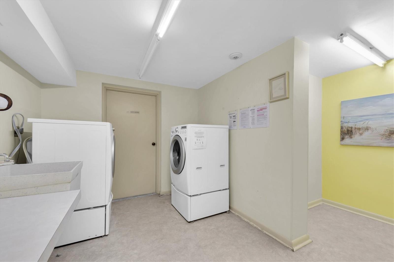 Image 26 of 61 For 5220 Brittany Drive S 1008