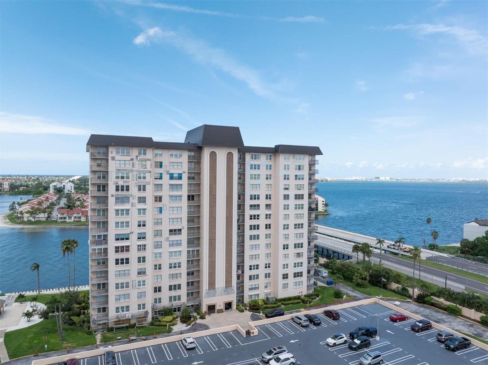 Image 41 of 61 For 5220 Brittany Drive S 1008