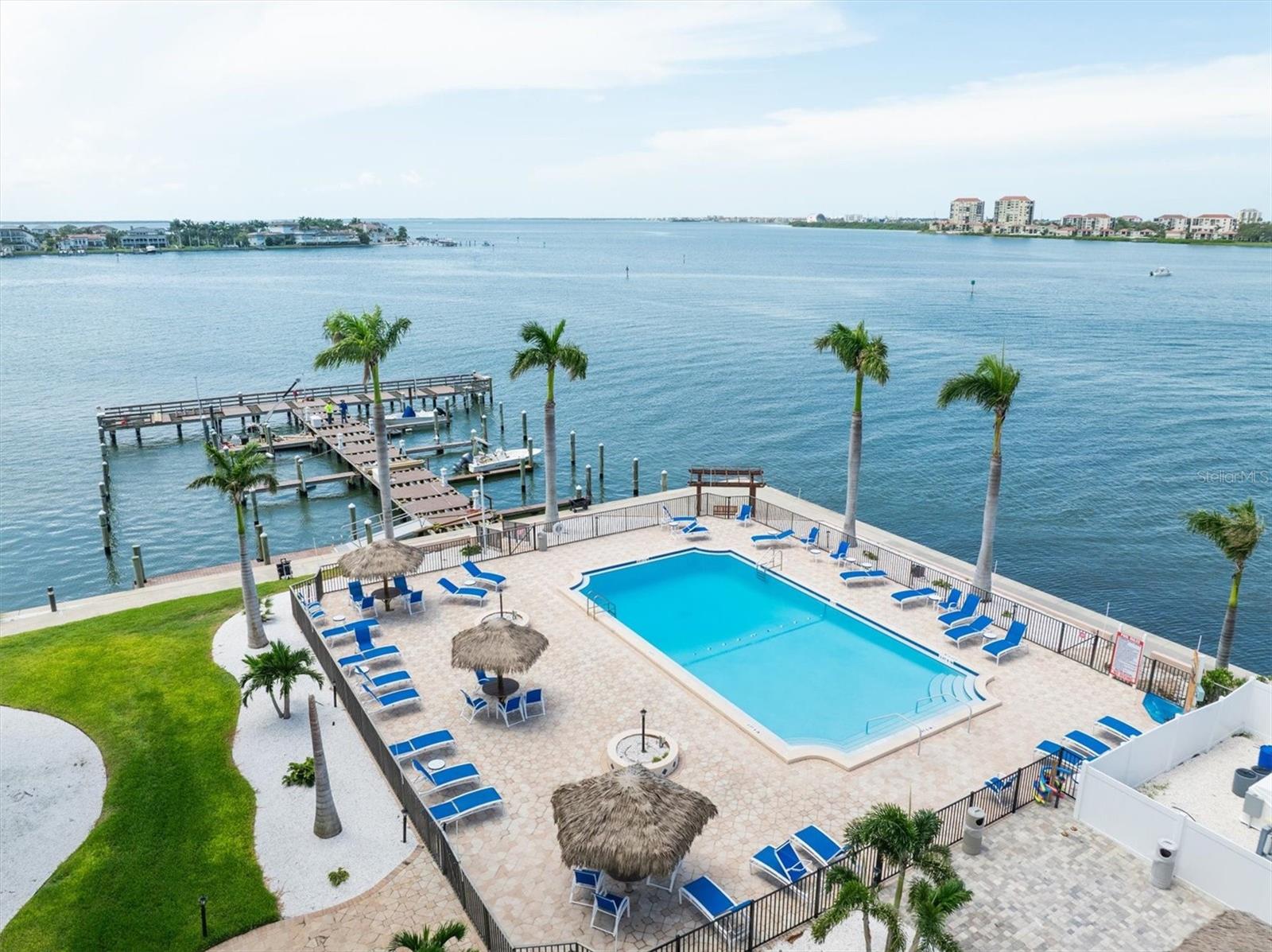 Image 45 of 61 For 5220 Brittany Drive S 1008