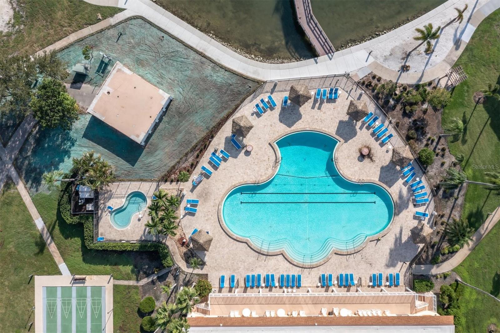 Image 53 of 61 For 5220 Brittany Drive S 1008