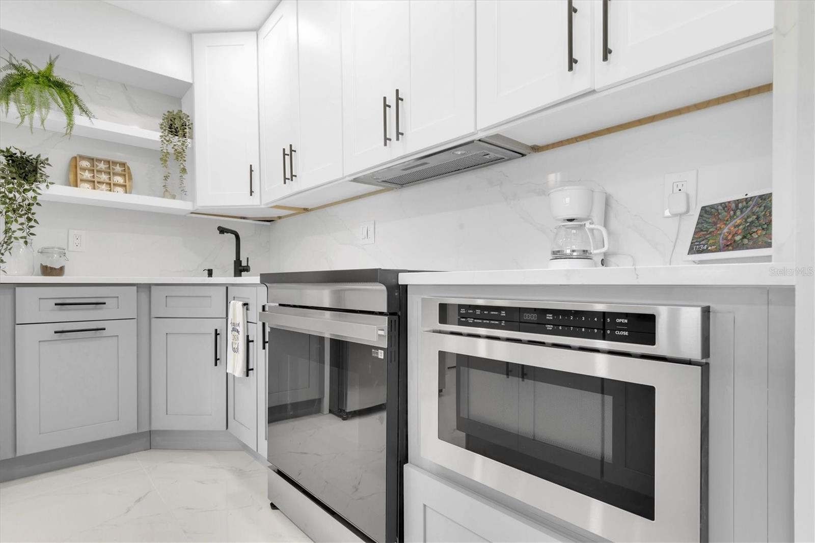 Image 7 of 61 For 5220 Brittany Drive S 1008