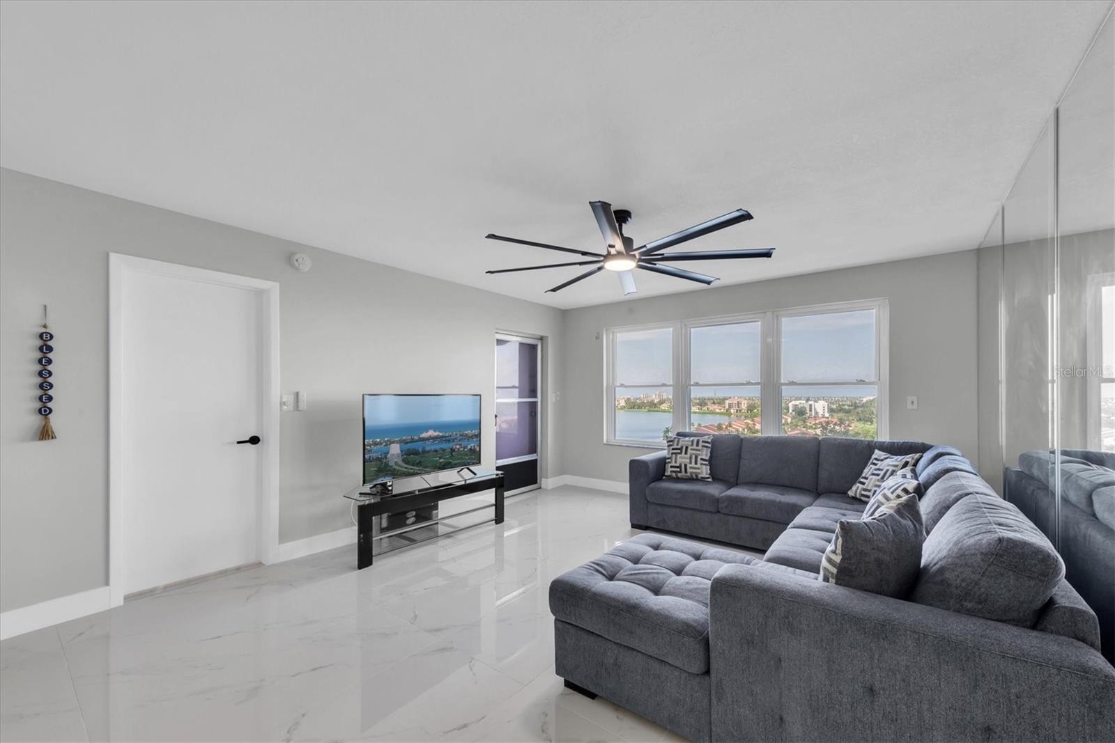 Image 8 of 61 For 5220 Brittany Drive S 1008