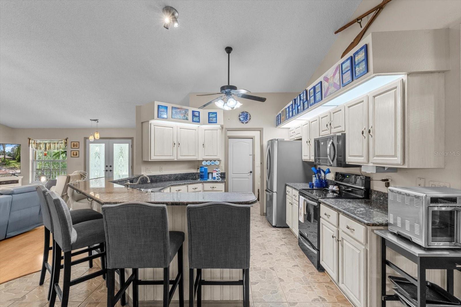 Image 12 of 71 For 2426 Sumter Avenue