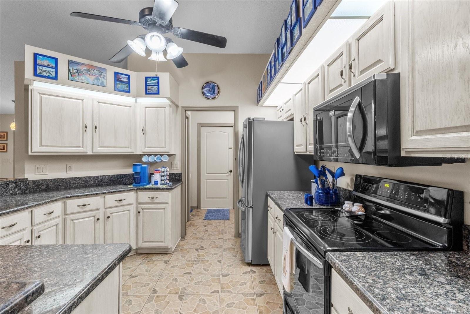 Image 13 of 71 For 2426 Sumter Avenue