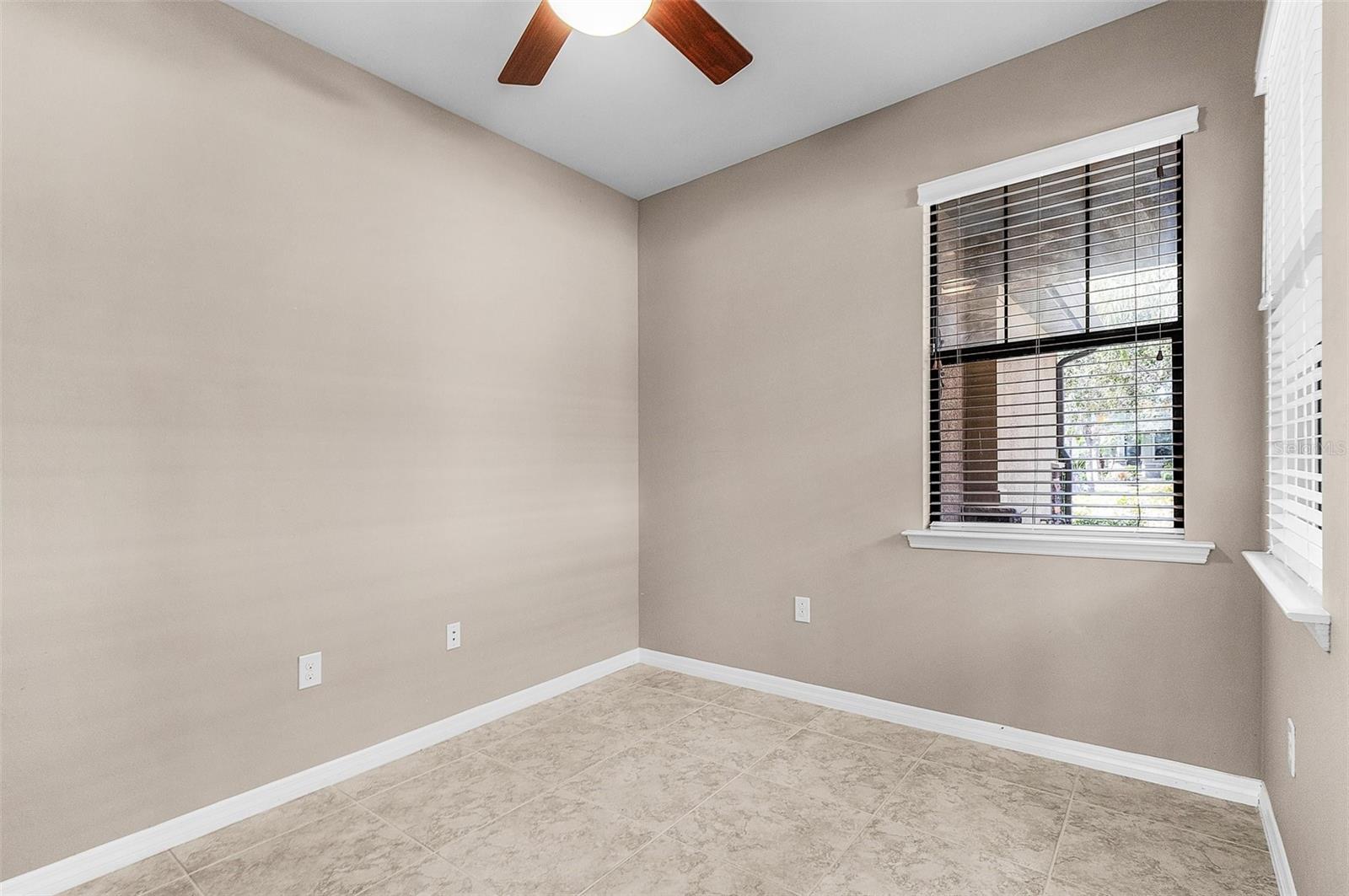 Image 5 of 24 For 13870 Lido Street