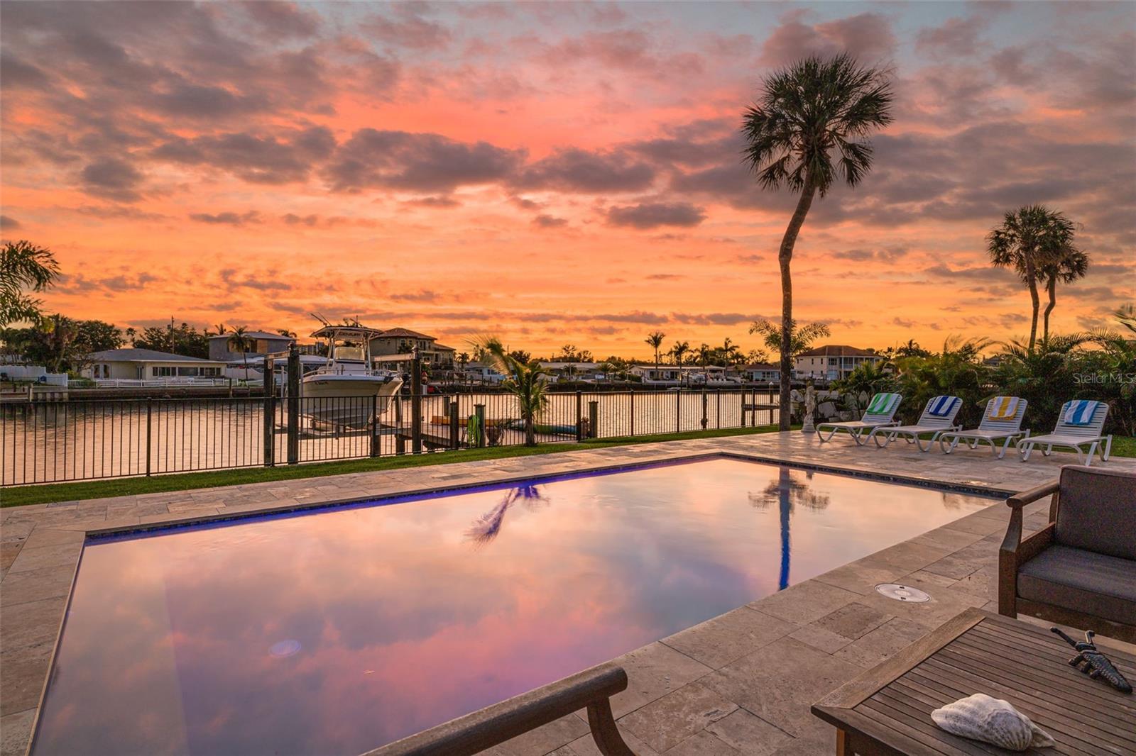Image 37 of 47 For 6452 1st Palm Point