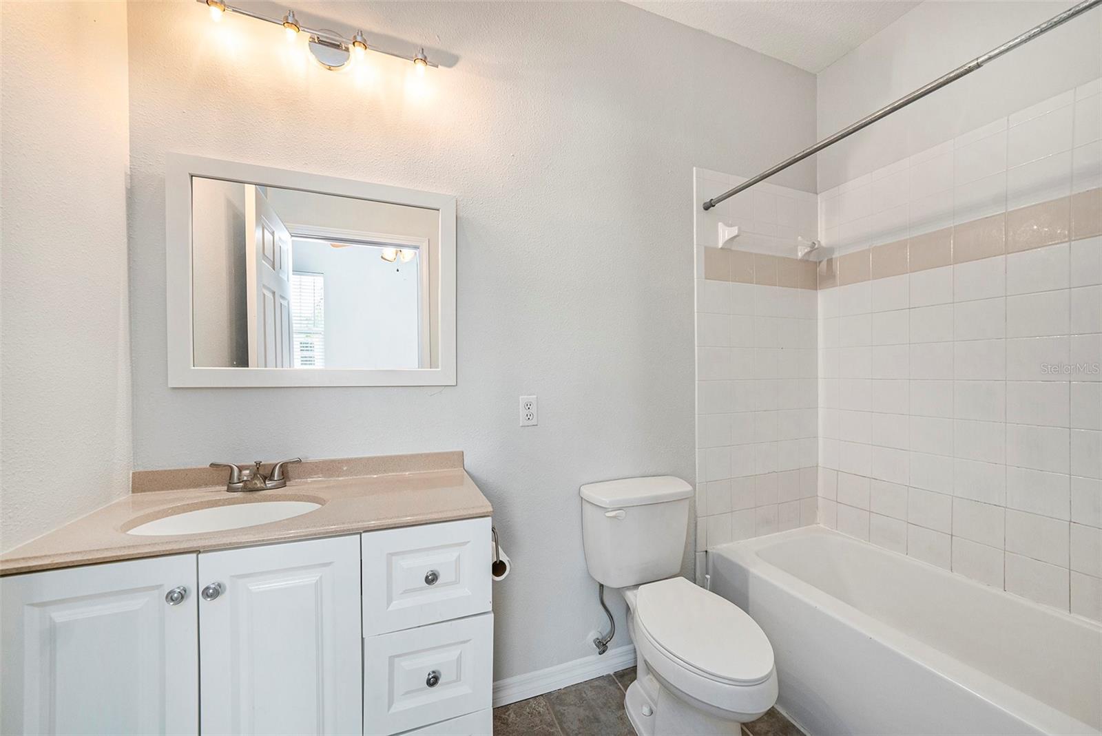 Image 22 of 28 For 5317 Terraza Court
