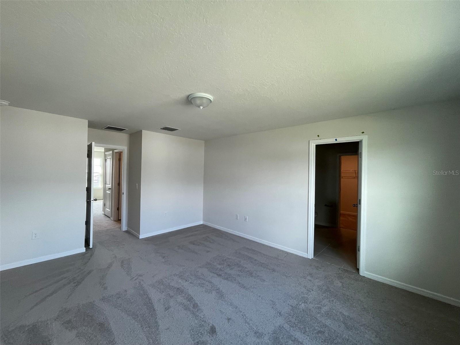 Listing photo id 13 for 9675 Rally Spring Loop