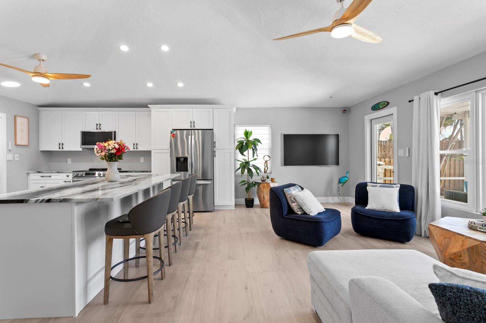 Image 10 of 47 For 17735 1st Street E