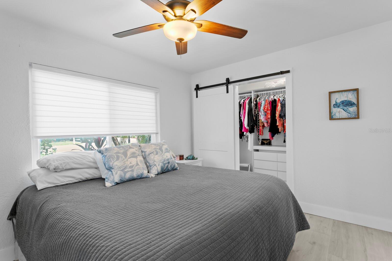 Image 18 of 47 For 17735 1st Street E