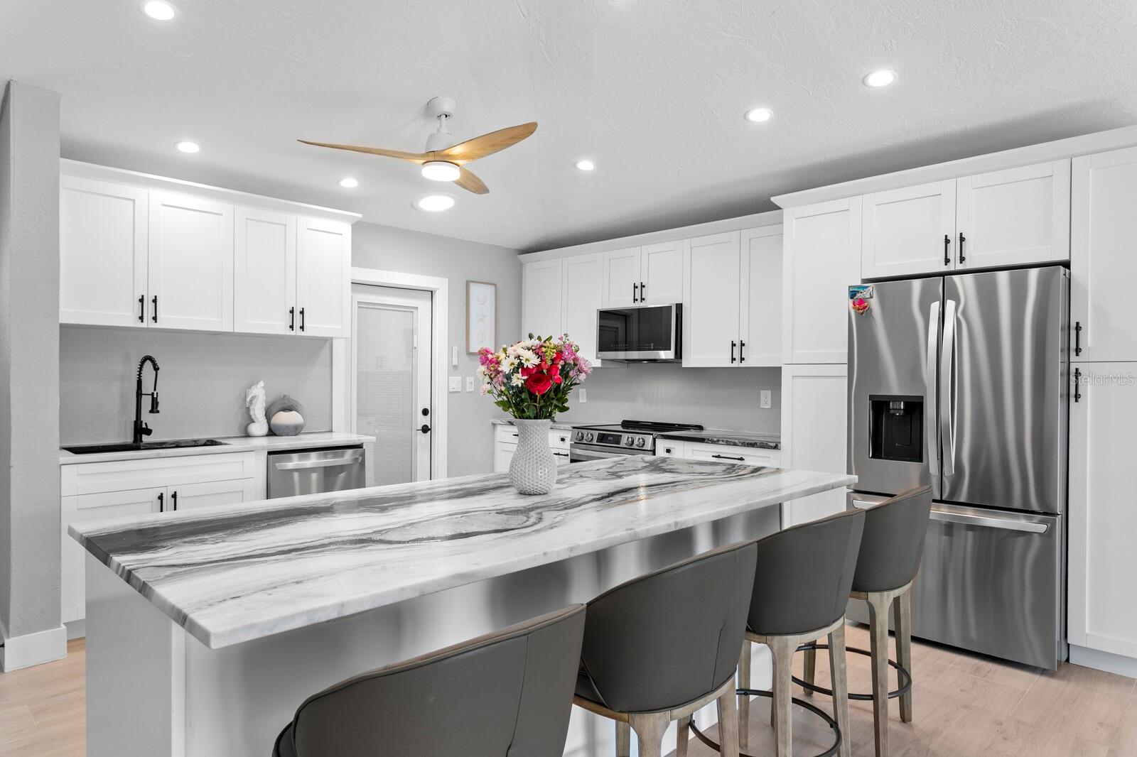 Image 7 of 47 For 17735 1st Street E