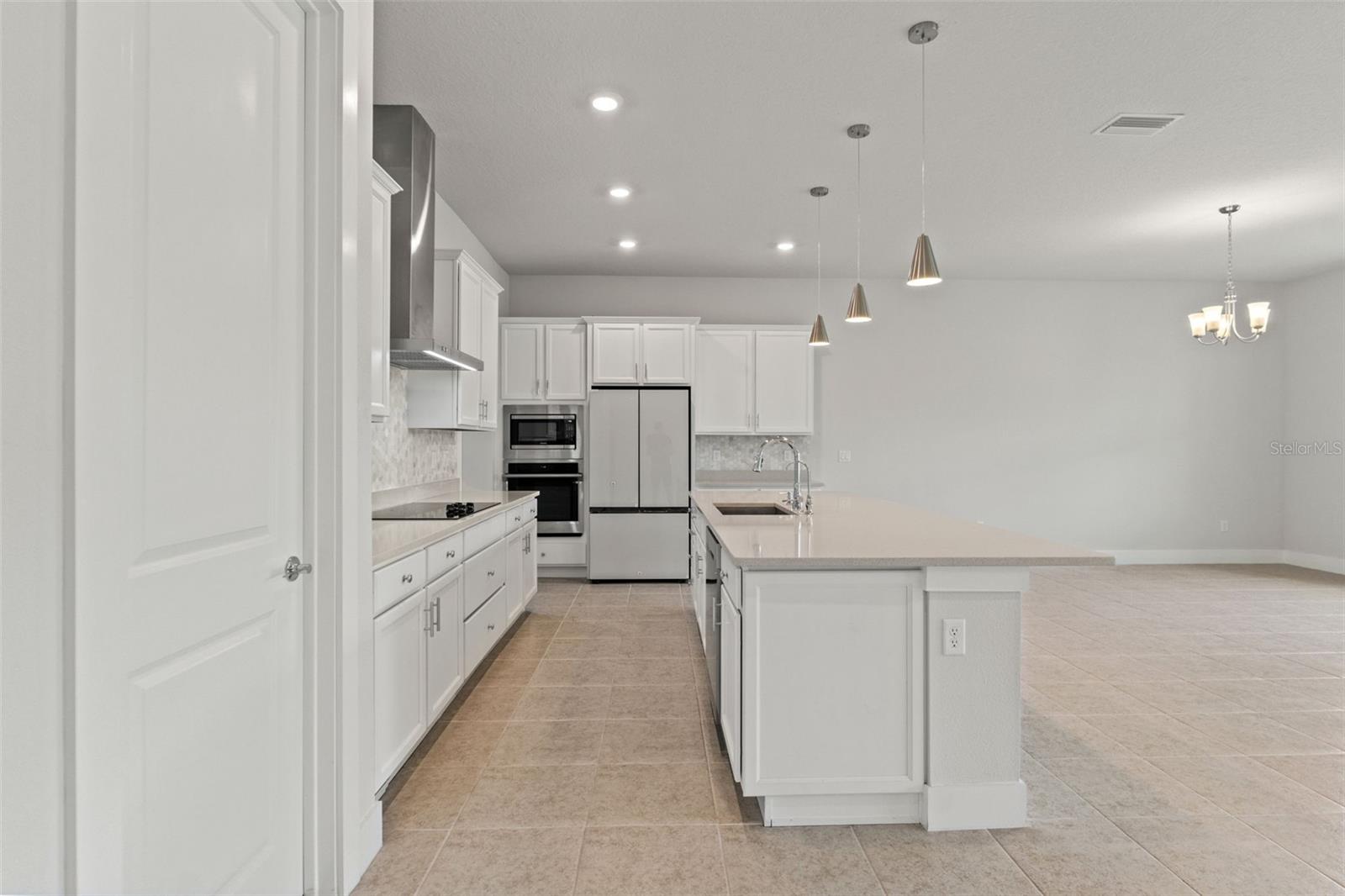 Image 18 of 92 For 8353 Ivy Stark Boulevard