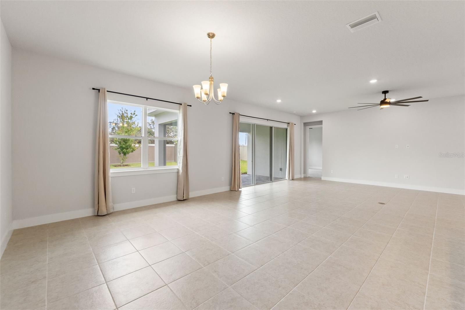 Image 28 of 92 For 8353 Ivy Stark Boulevard
