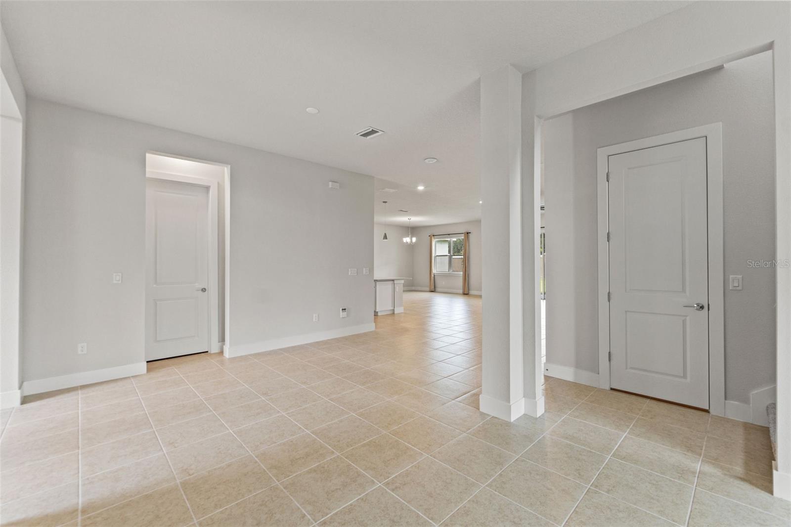 Image 43 of 92 For 8353 Ivy Stark Boulevard