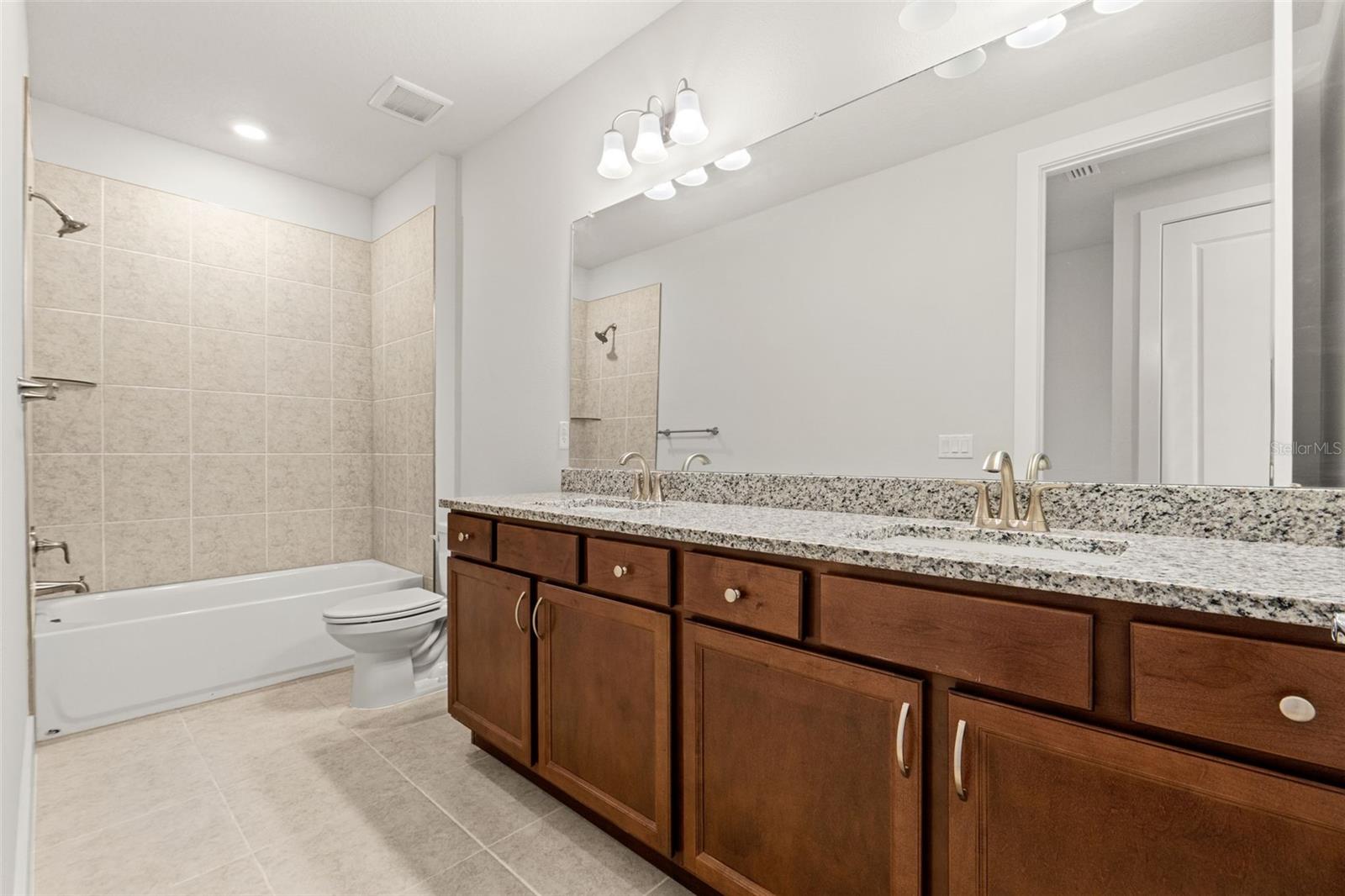 Image 74 of 92 For 8353 Ivy Stark Boulevard