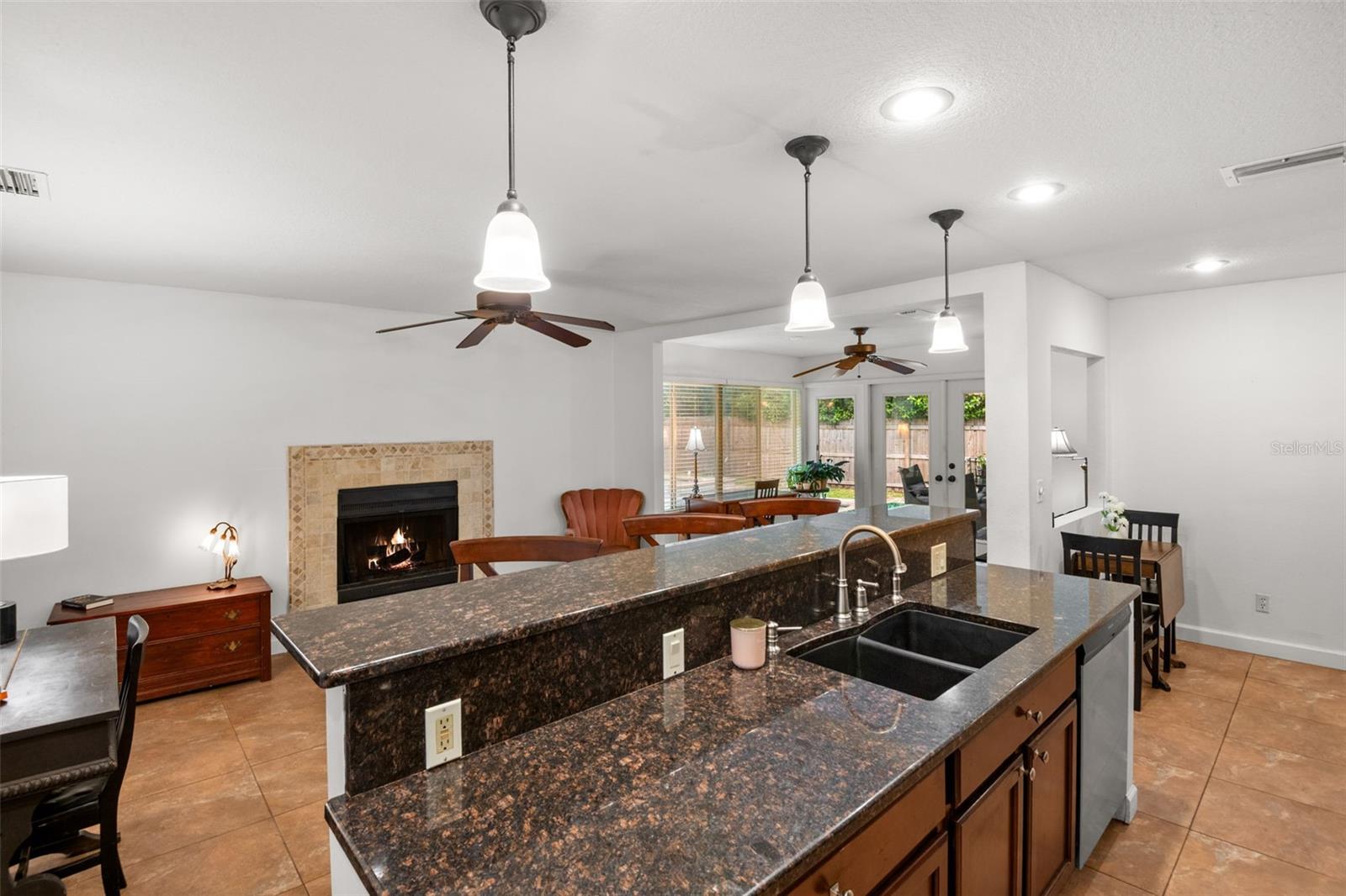 Image 16 of 38 For 2580 Redwood Way