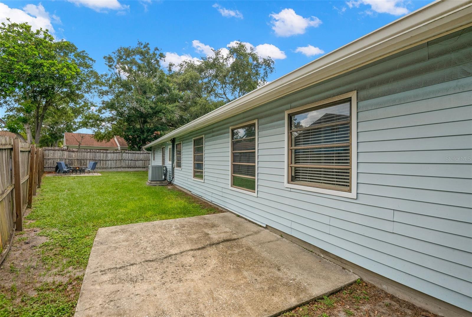 Image 27 of 38 For 2580 Redwood Way