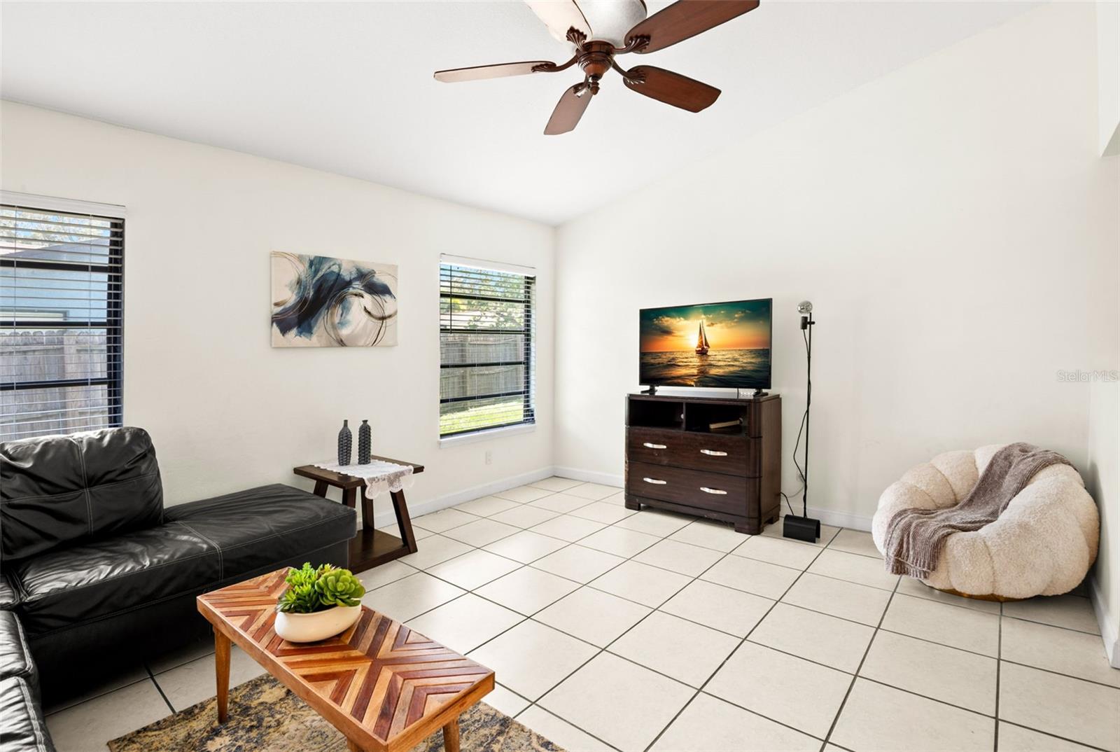 Image 6 of 38 For 2580 Redwood Way