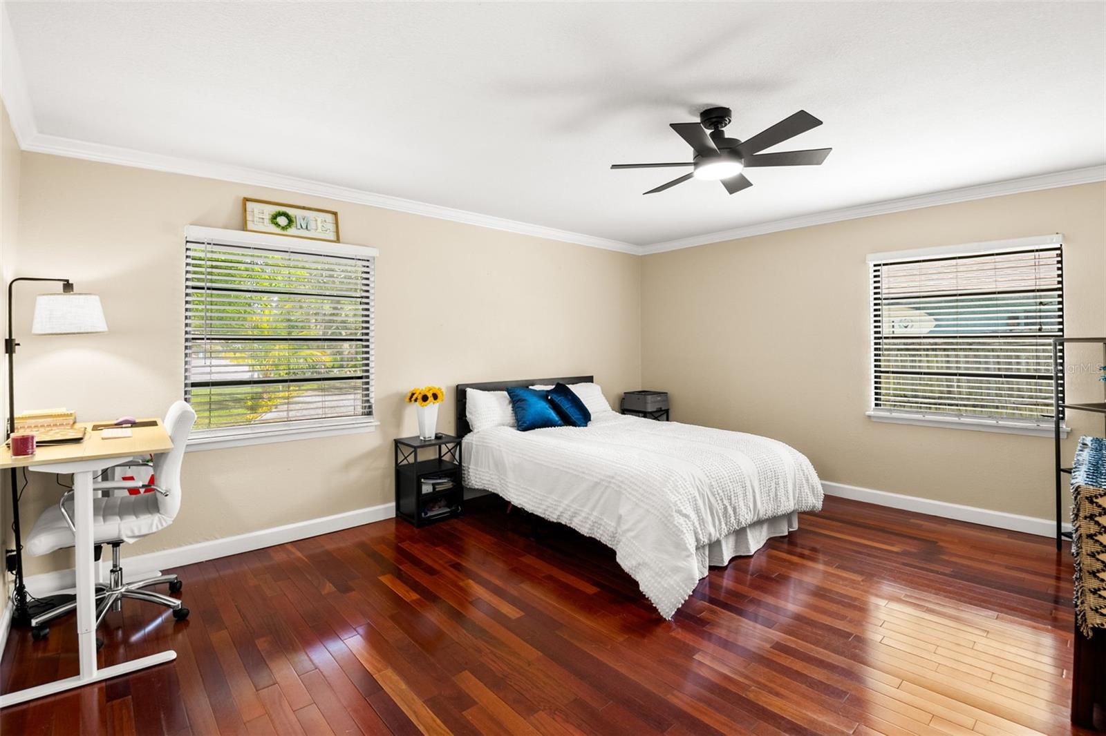 Image 7 of 38 For 2580 Redwood Way