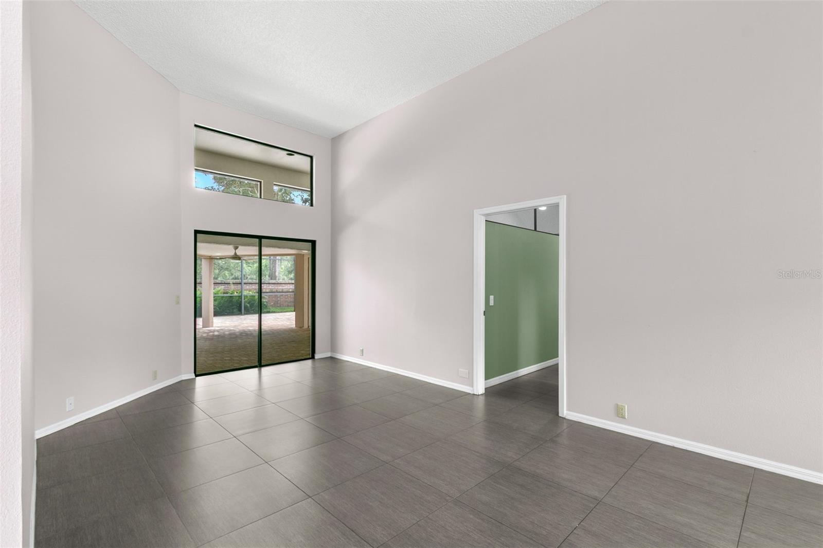 Image 6 of 58 For 2845 Chelsea Place S