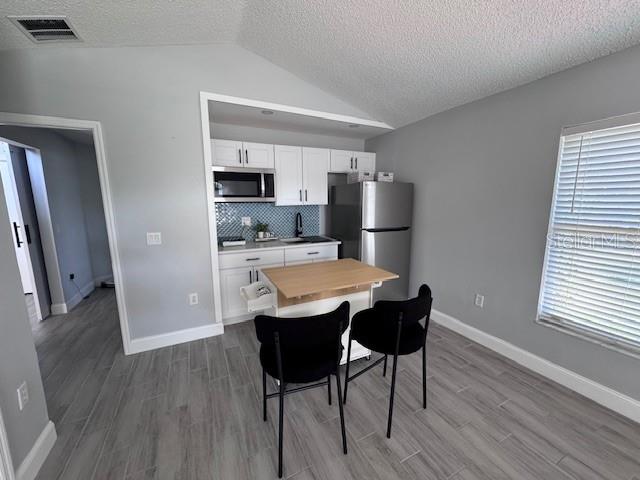 Image 11 of 14 For 9034 Westbay Boulevard