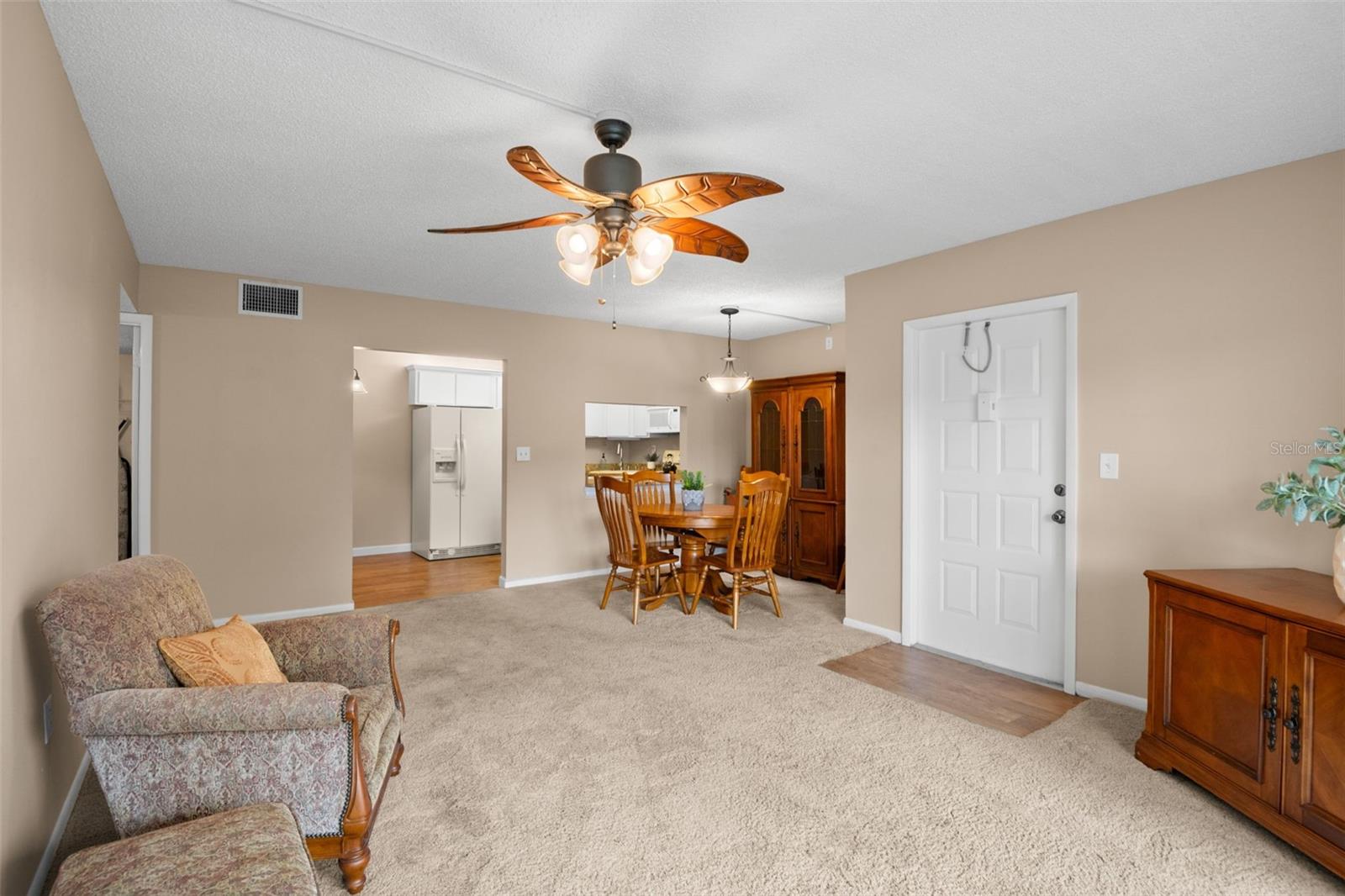 Image 5 of 28 For 1151 Pine Ridge Circle W C1