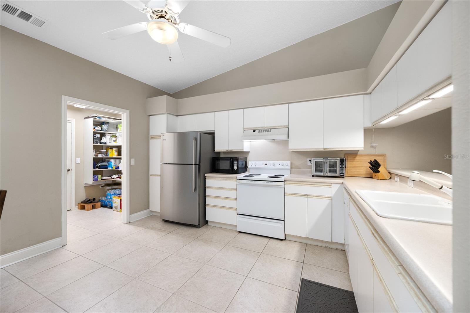 Image 10 of 79 For 3005 Pepperwood Lane W