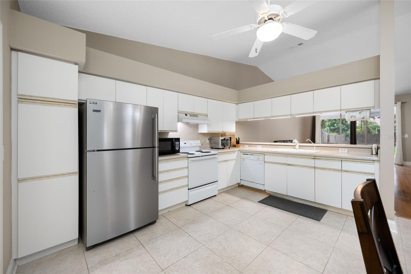 Image 11 of 79 For 3005 Pepperwood Lane W