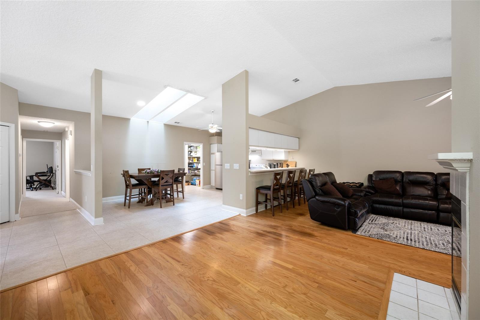 Image 14 of 79 For 3005 Pepperwood Lane W