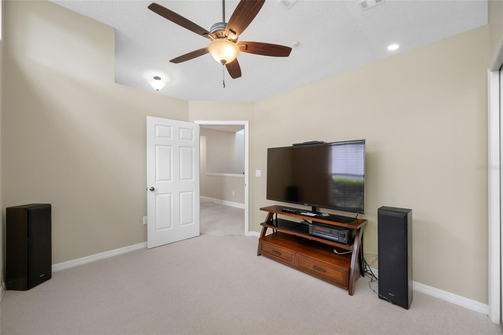 Image 3 of 79 For 3005 Pepperwood Lane W