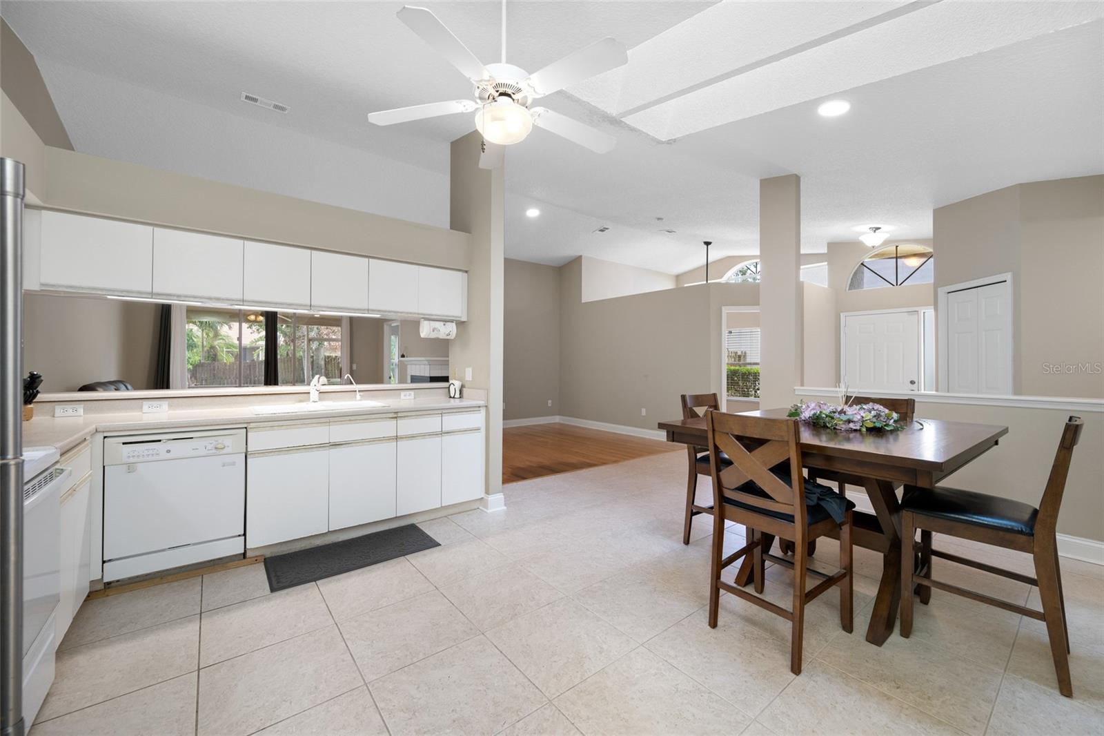 Image 7 of 79 For 3005 Pepperwood Lane W