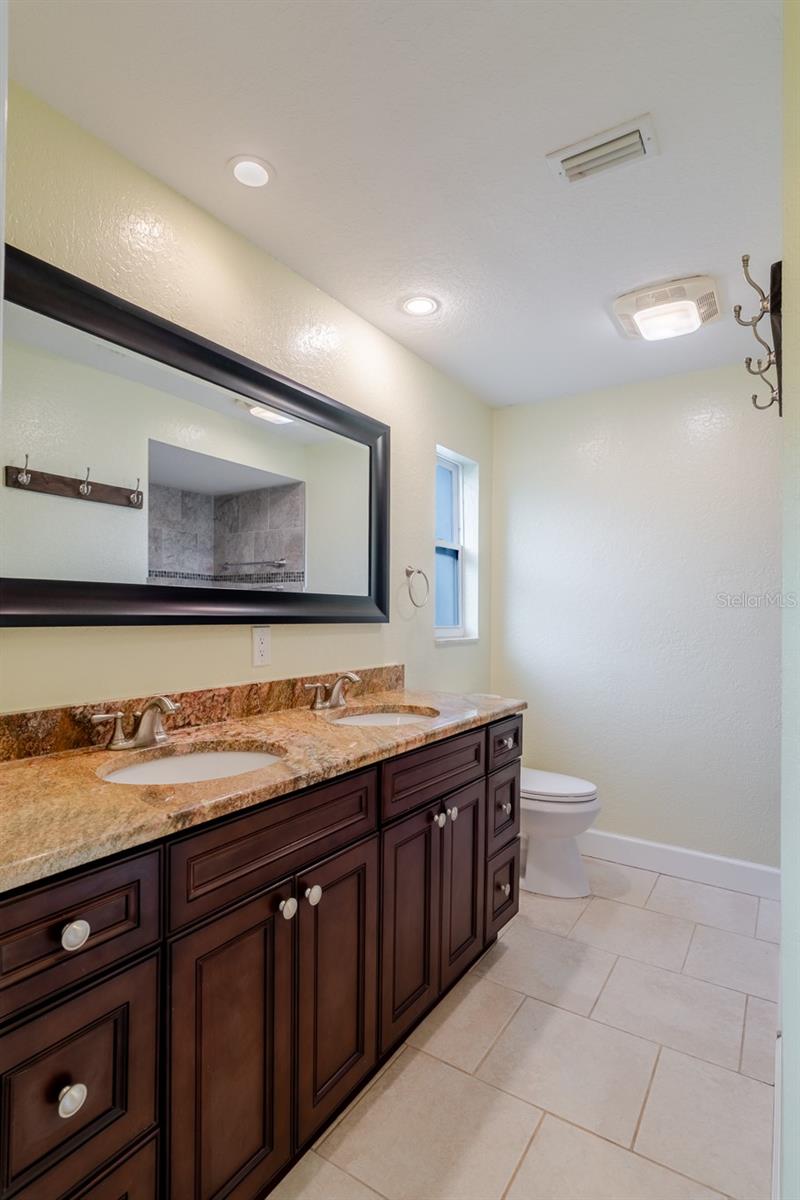 Image 15 of 31 For 8918 134th Street