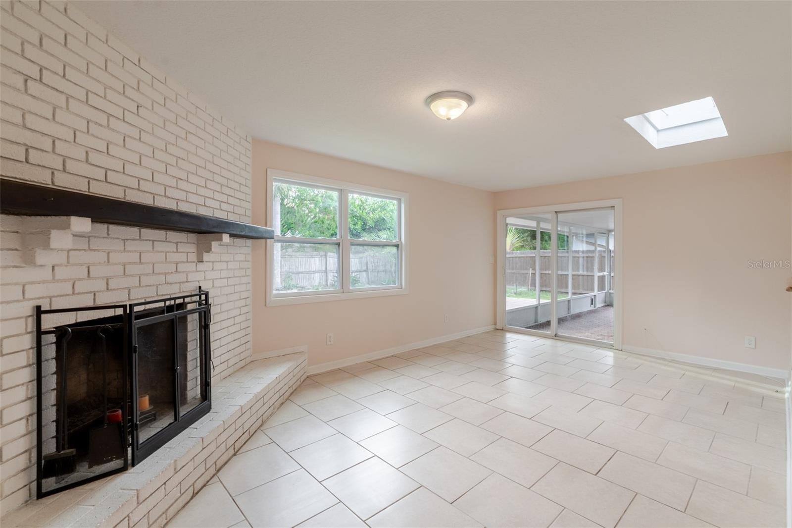Image 17 of 31 For 8918 134th Street