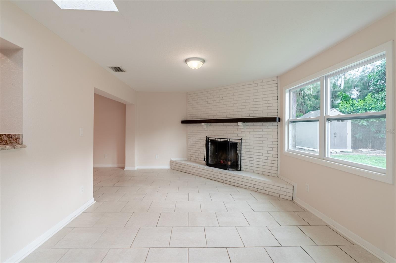 Image 18 of 31 For 8918 134th Street