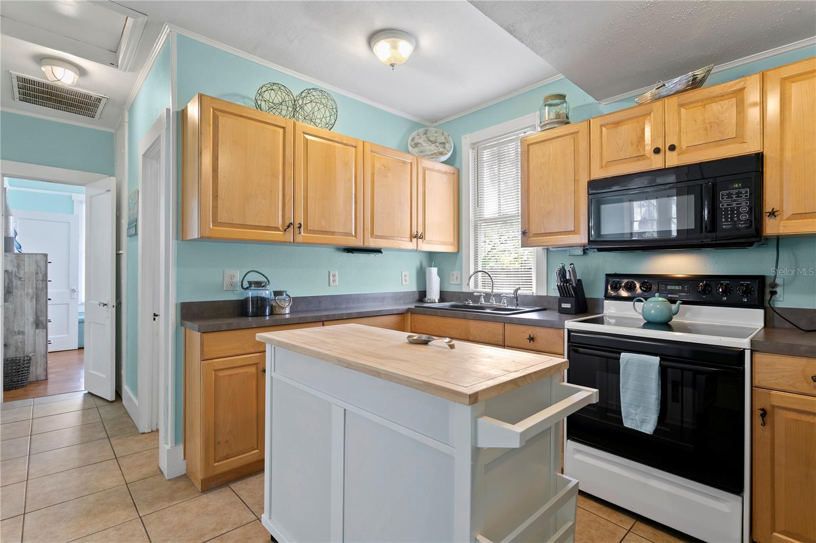 Image 15 of 30 For 456 Wood Street
