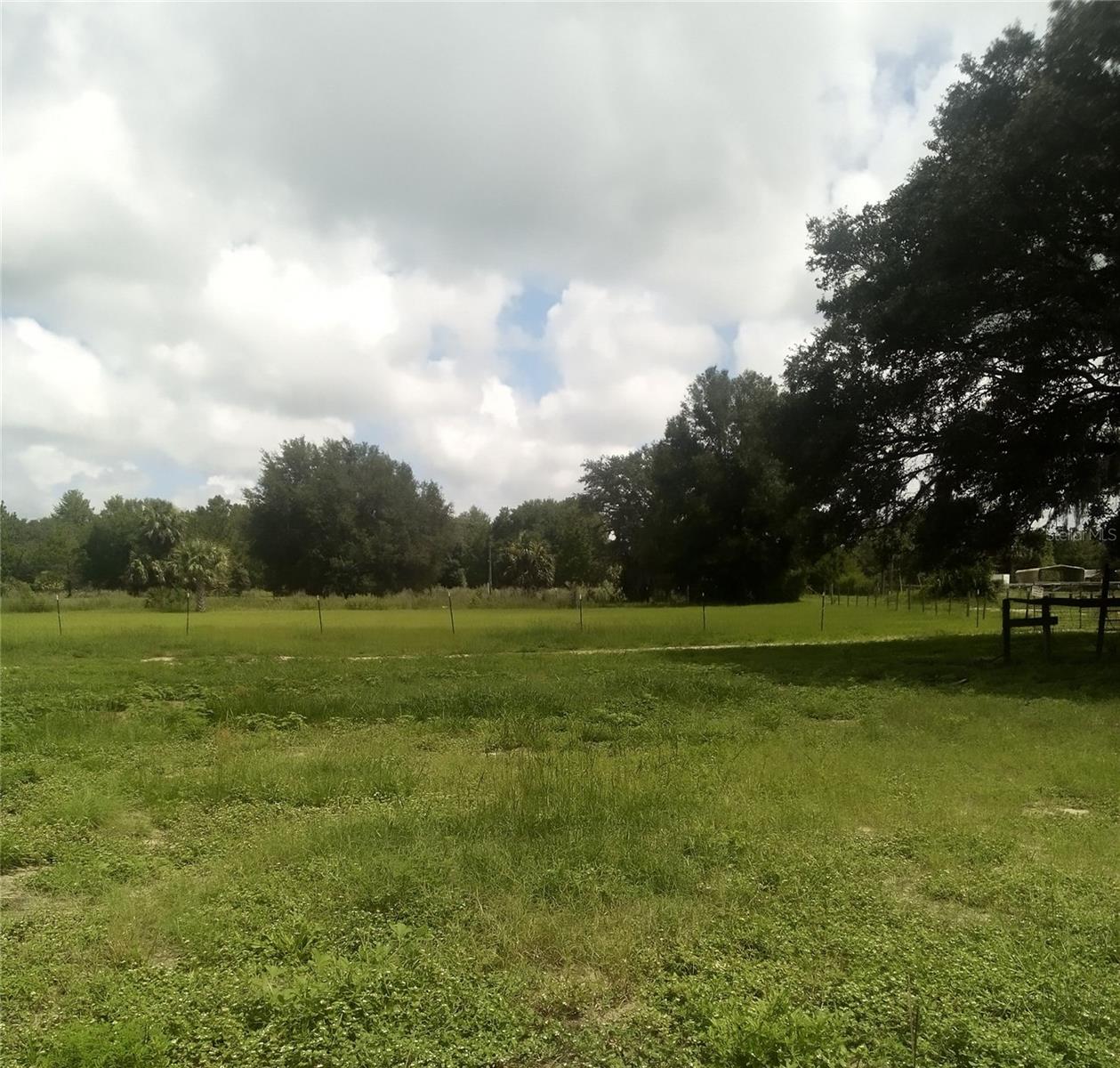 Image 15 of 17 For 17936 95th Street Road