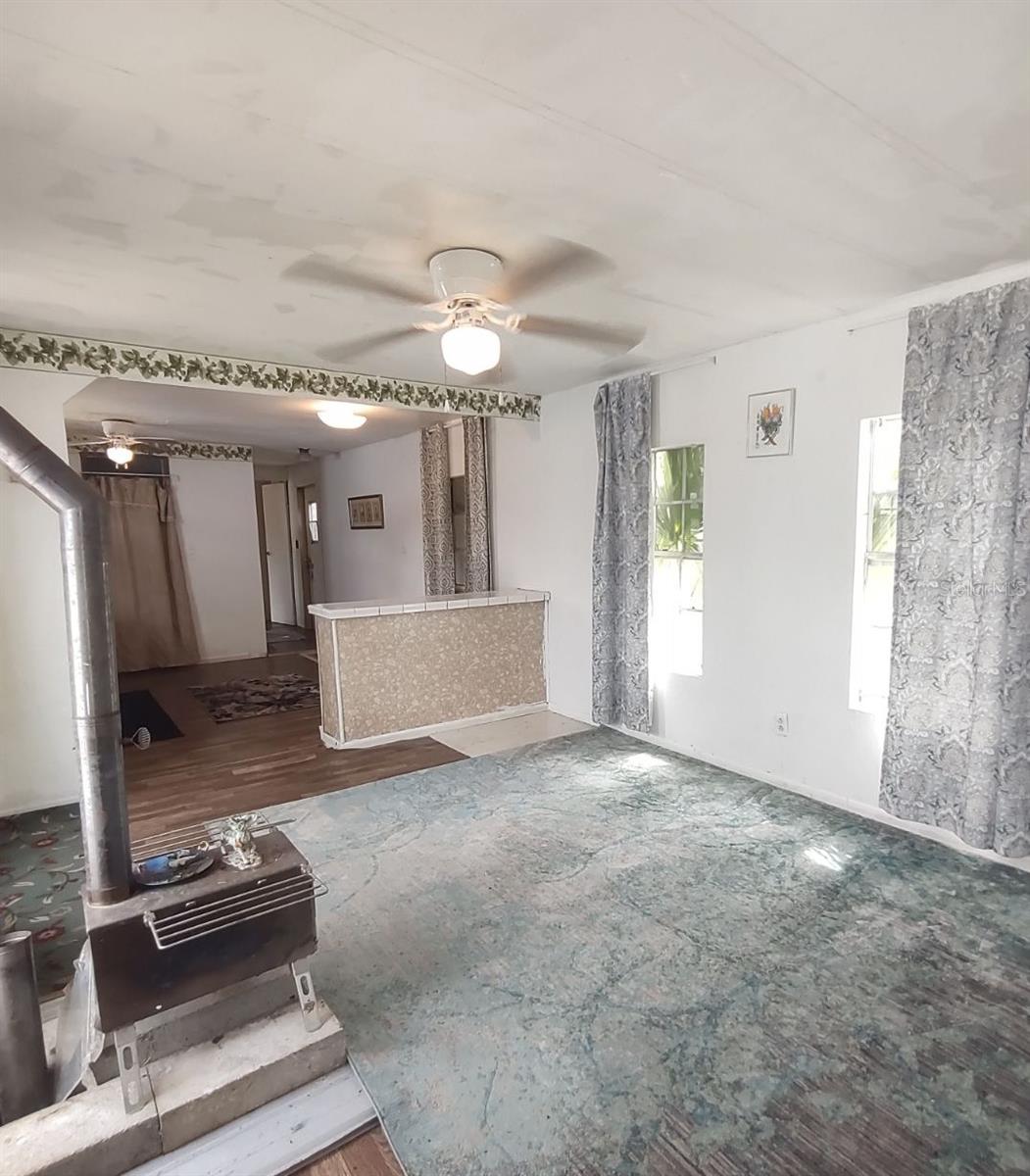 Image 4 of 17 For 17936 95th Street Road