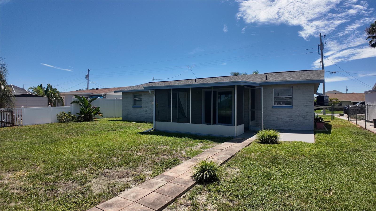 Image 13 of 29 For 13700 Allyn Drive