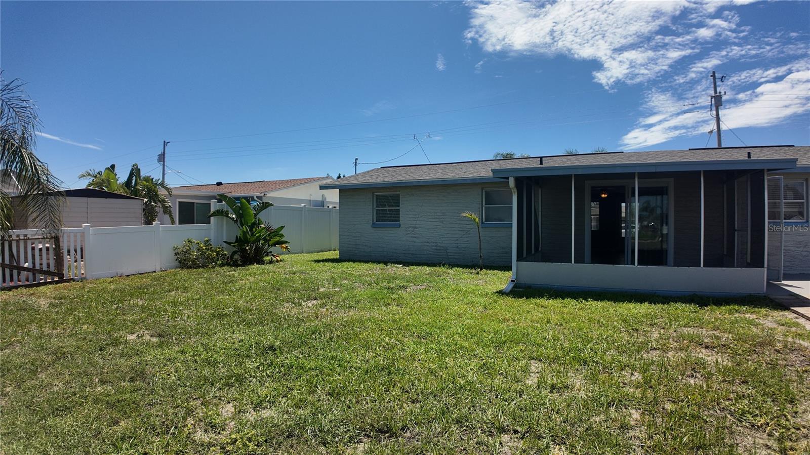 Image 21 of 29 For 13700 Allyn Drive