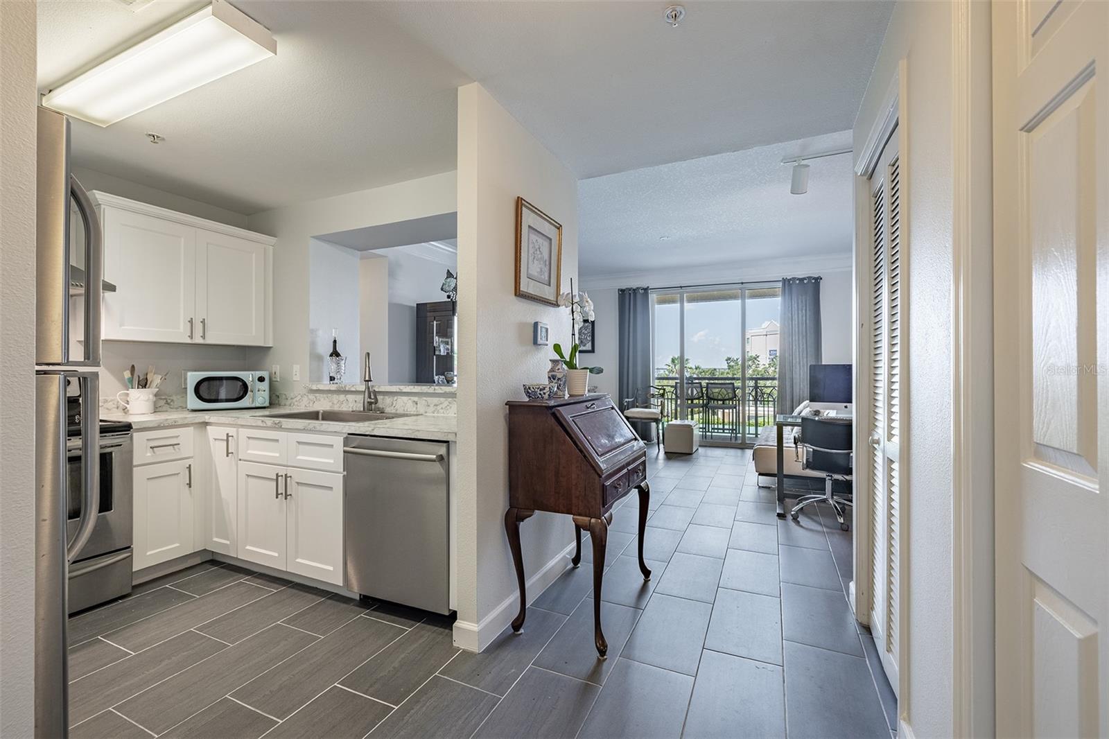 Image 24 of 53 For 345 Bayshore Boulevard 407