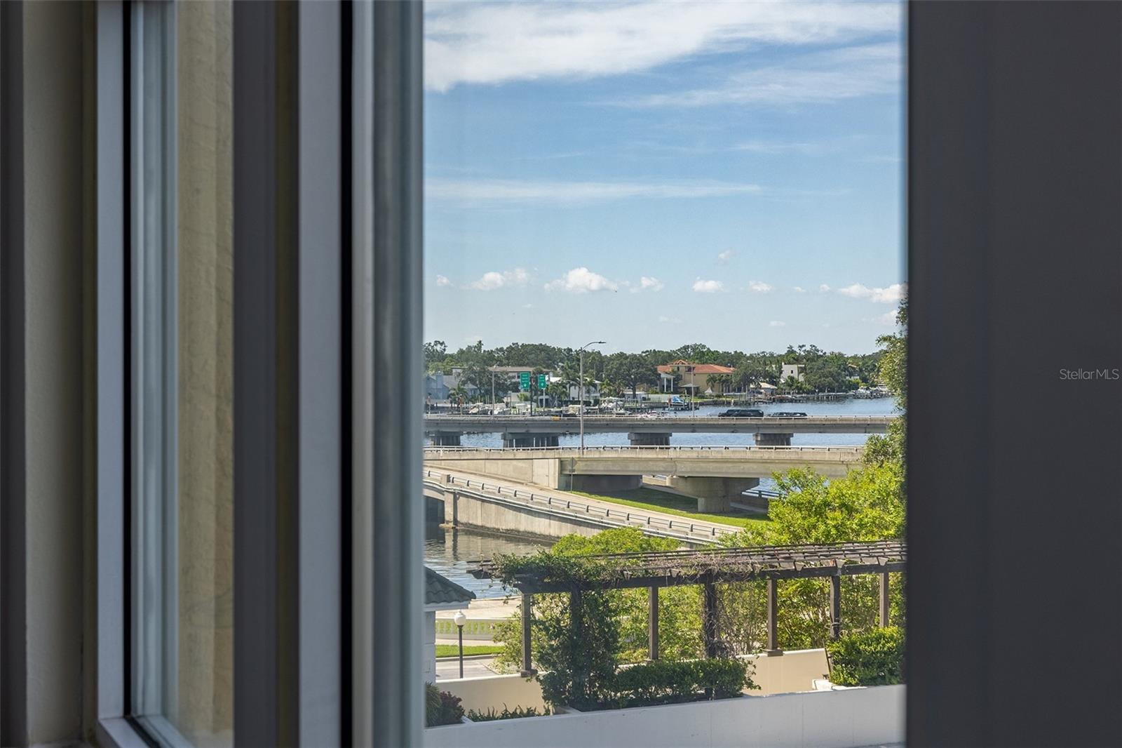 Image 39 of 53 For 345 Bayshore Boulevard 407