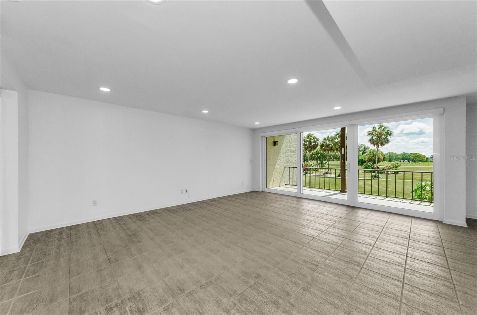Image 10 of 75 For 3021 Countryside Boulevard 28a
