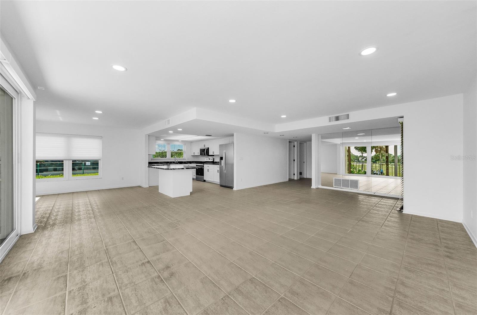 Image 11 of 75 For 3021 Countryside Boulevard 28a